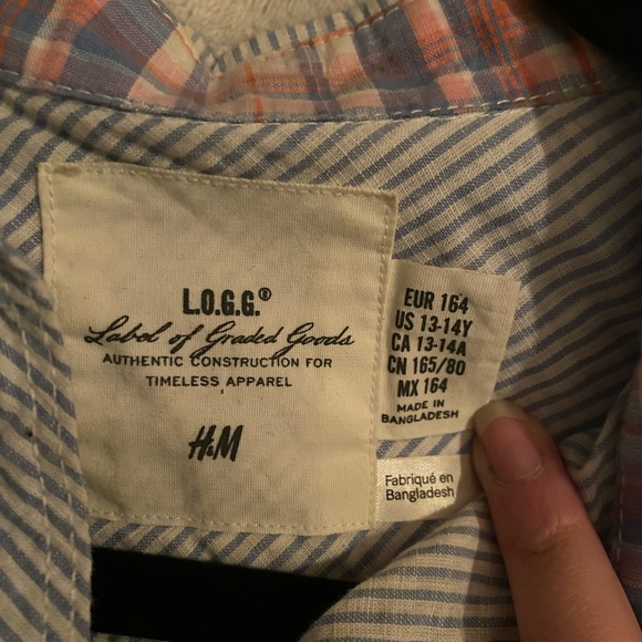 Child’s H&M button up - Picture 3 of 3